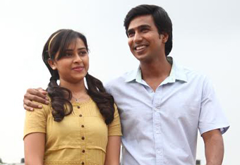 Ovvondraai Thirudugirai Song Lyrics